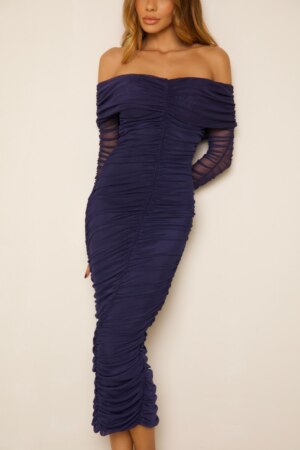 CLOSET: Moda Feminina Elegante, Exclusiva e Atemporal - Vestido Midi Franzido Rayssa