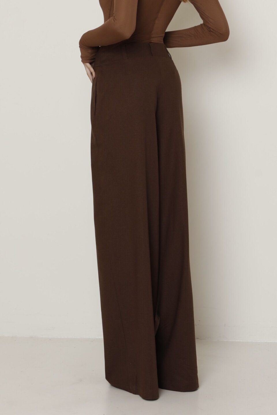 CLOSET: Moda Feminina Elegante, Exclusiva e Atemporal - Calça Reta Linho Deise