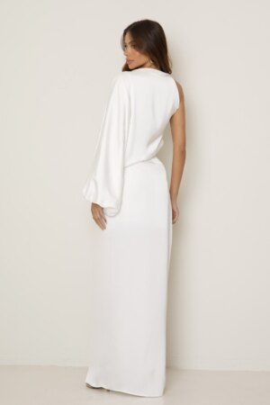 CLOSET: Moda Feminina Elegante, Exclusiva e Atemporal - Vestido Longo Com Uma Manga Morcego Rute