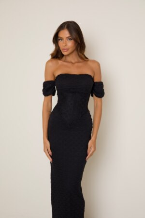 CLOSET: Moda Feminina Elegante, Exclusiva e Atemporal - Vestido Mídi Renda Cassiane