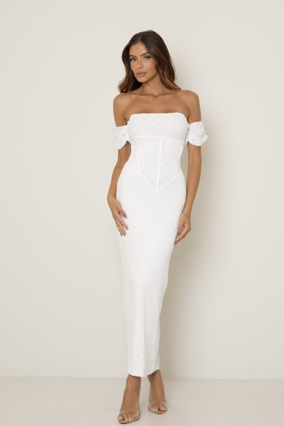 CLOSET: Moda Feminina Elegante, Exclusiva e Atemporal - Vestido Mídi Renda Cassiane