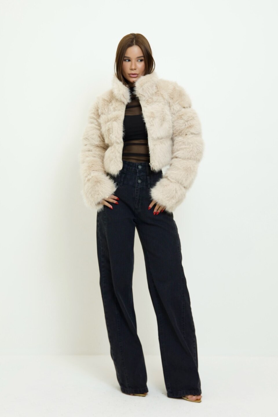 CLOSET: Moda Feminina Elegante, Exclusiva e Atemporal - Jaqueta Em Pêlos Esheley