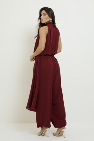 CLOSET: Moda Feminina Elegante, Exclusiva e Atemporal - Macacão Gola Alta Com Calça Aladim