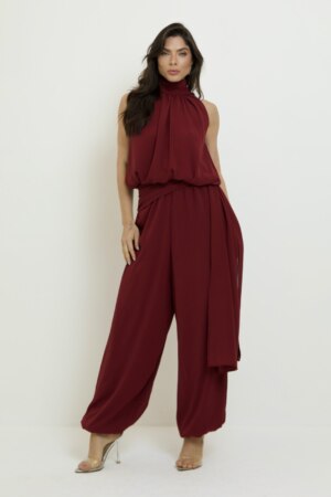CLOSET: Moda Feminina Elegante, Exclusiva e Atemporal - Macacão Gola Alta Com Calça Aladim