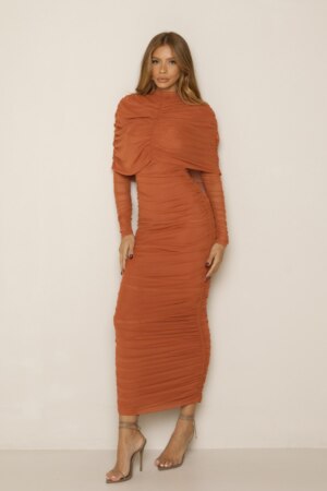 CLOSET: Moda Feminina Elegante, Exclusiva e Atemporal - Vestido Midi Franzido Com Manga Tule Olívia