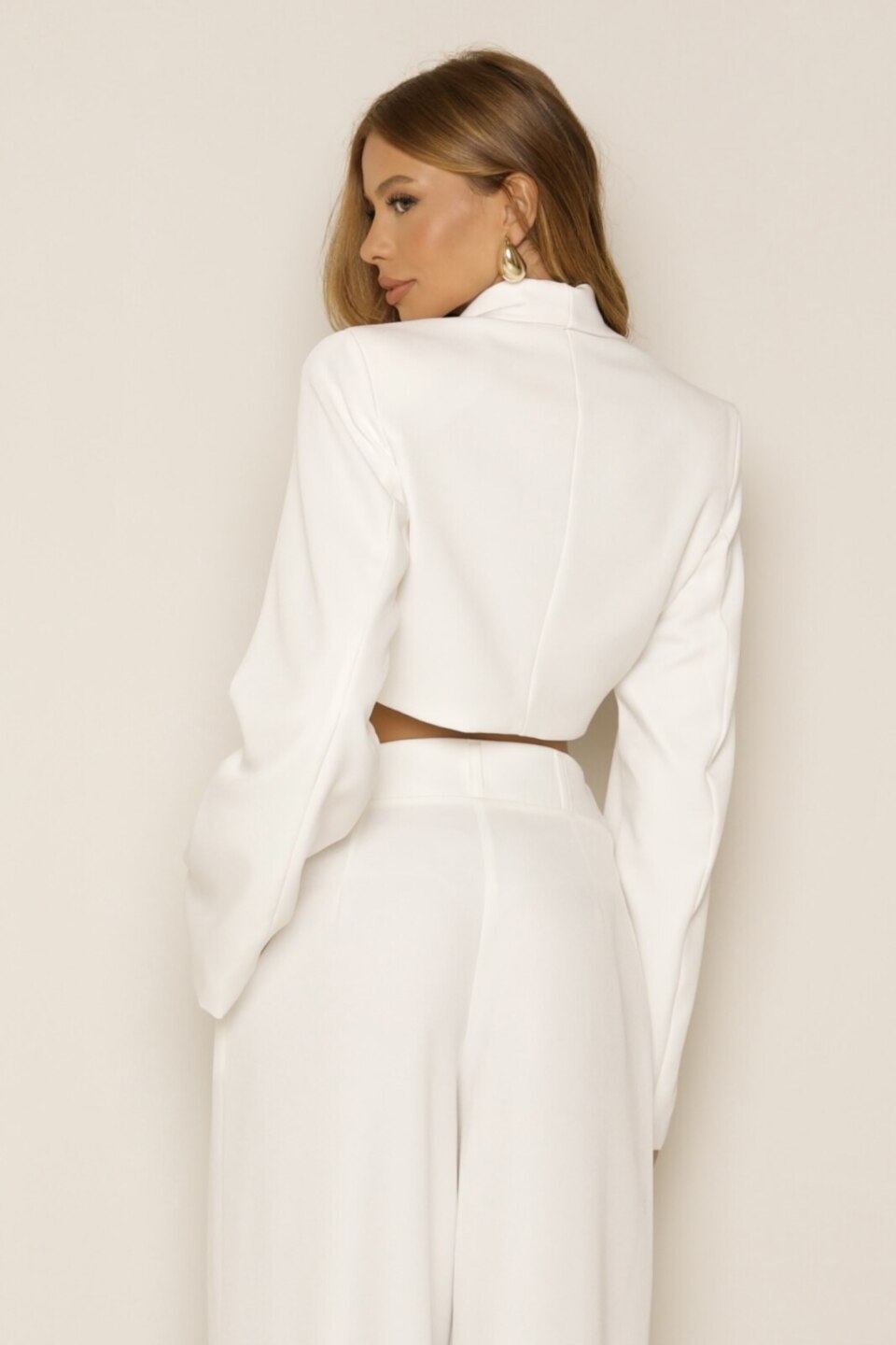 CLOSET: Moda Feminina Elegante, Exclusiva e Atemporal - Blazer Alfaiataria Cropped Tissi