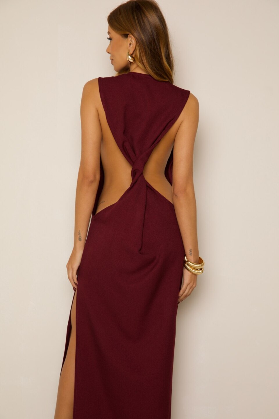 CLOSET: Moda Feminina Elegante, Exclusiva e Atemporal - Vestido Longo Decote Nas Costas Silvia