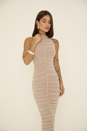 CLOSET: Moda Feminina Elegante, Exclusiva e Atemporal - Vestido Midi Tule Brilhoso Cristina
