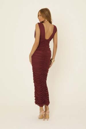CLOSET: Moda Feminina Elegante, Exclusiva e Atemporal - Vestido Mídi Tule Eduarda