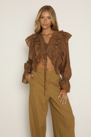 CLOSET: Moda Feminina Elegante, Exclusiva e Atemporal - Blusa com babados Marlene