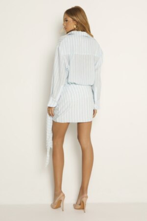 CLOSET: Moda Feminina Elegante, Exclusiva e Atemporal - Conjunto camisa e saia listrado