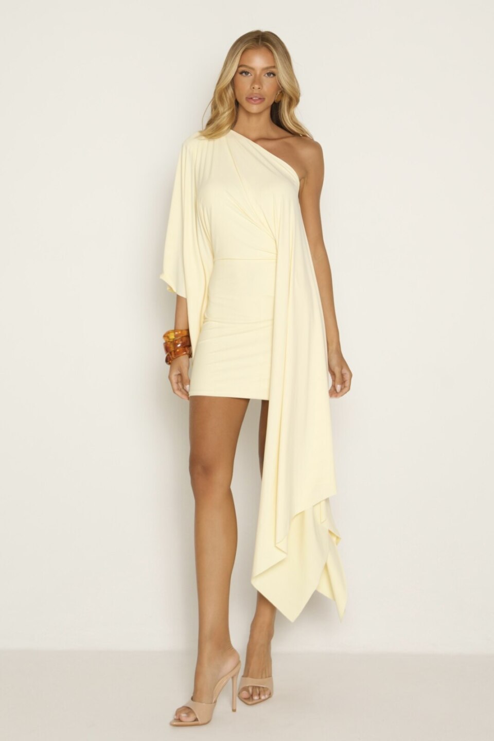 CLOSET: Moda Feminina Elegante, Exclusiva e Atemporal - Vestido curto Rebecca