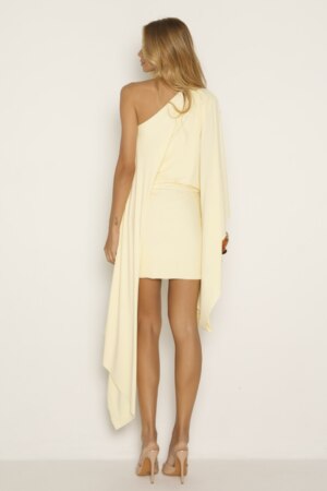 CLOSET: Moda Feminina Elegante, Exclusiva e Atemporal - Vestido curto Rebecca