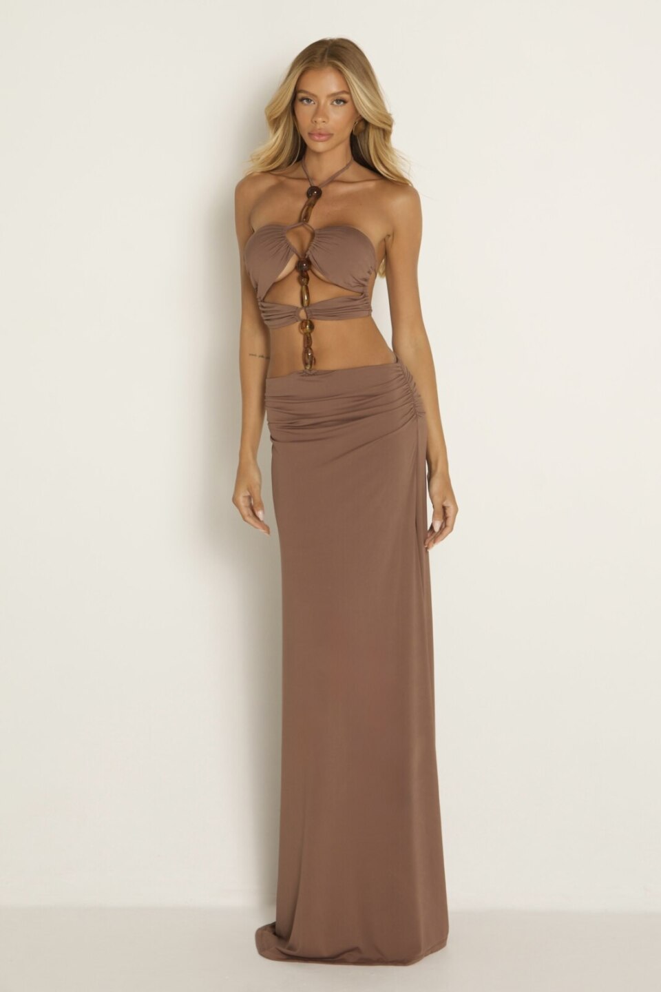 CLOSET: Moda Feminina Elegante, Exclusiva e Atemporal - Vestido Longo Recortes Kim